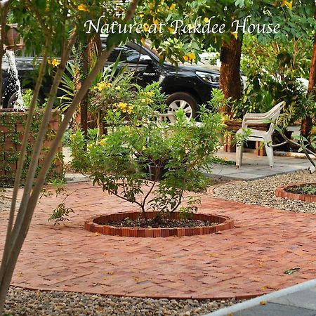 Pakdee House Hotel Udonthani Kültér fotó