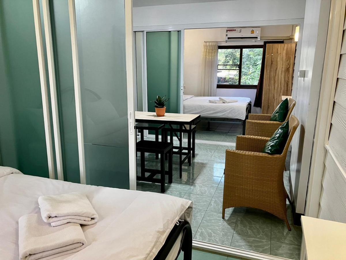 Pakdee House Hotel Udonthani Kültér fotó