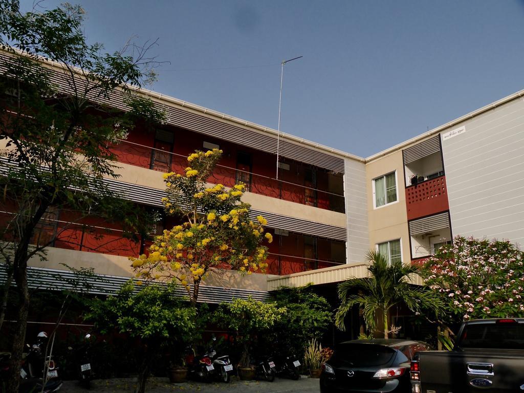 Pakdee House Hotel Udonthani Kültér fotó