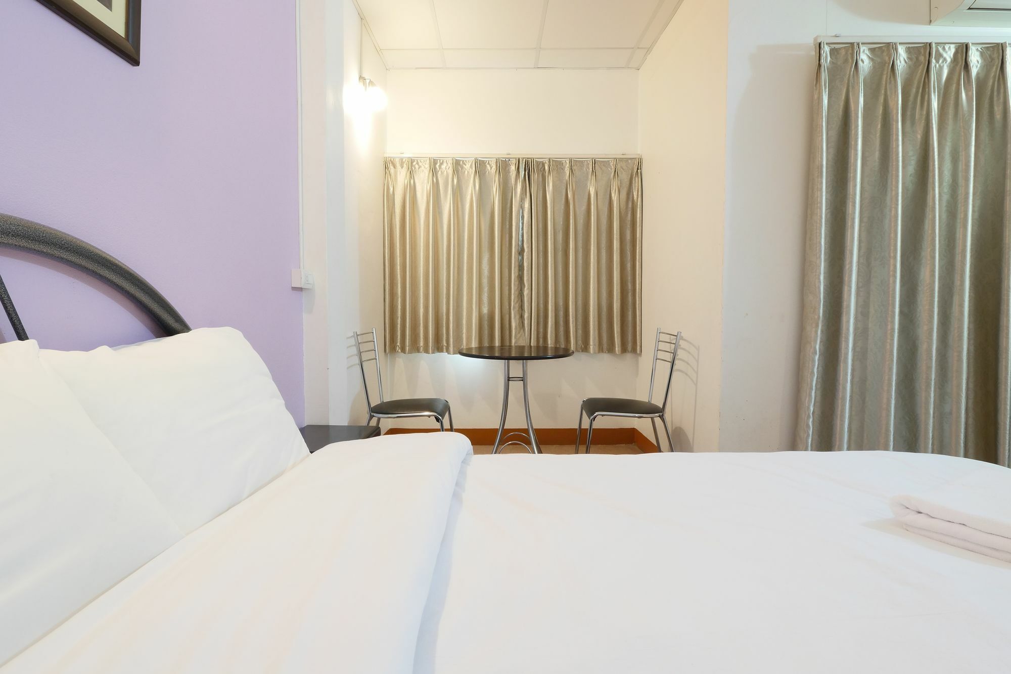 Pakdee House Hotel Udonthani Kültér fotó