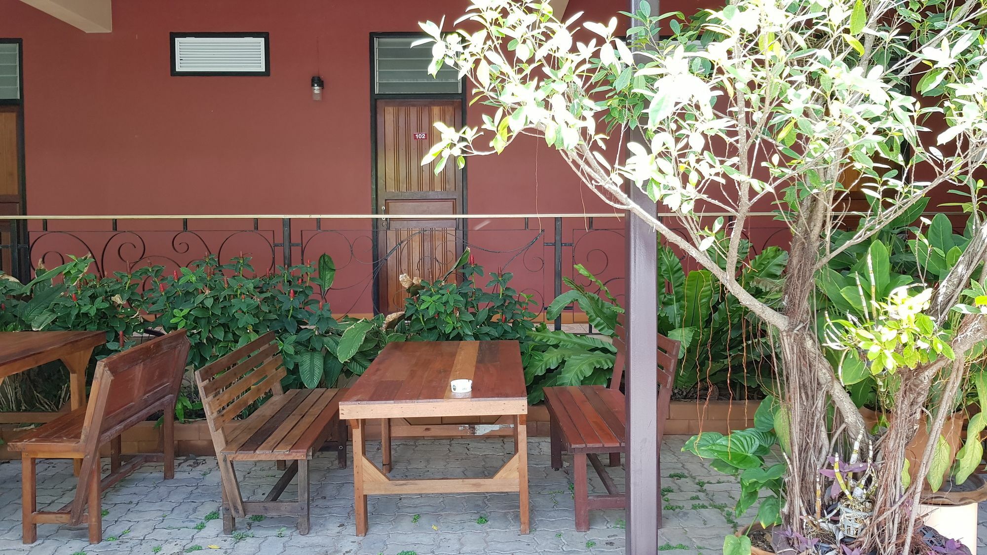Pakdee House Hotel Udonthani Kültér fotó
